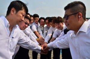 加入大都會多元化計程車司機